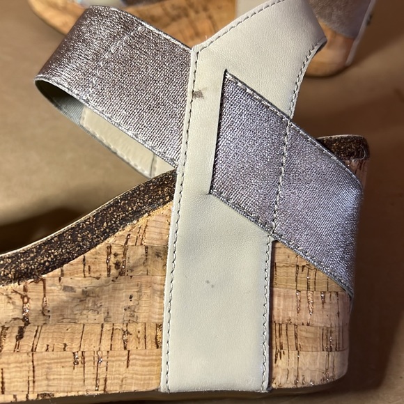 OTBT Wedge Sandals - Picture 6 of 9